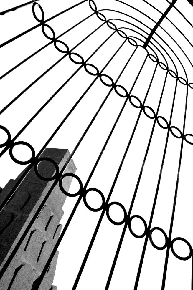 Building with cage foreground at Stanford University